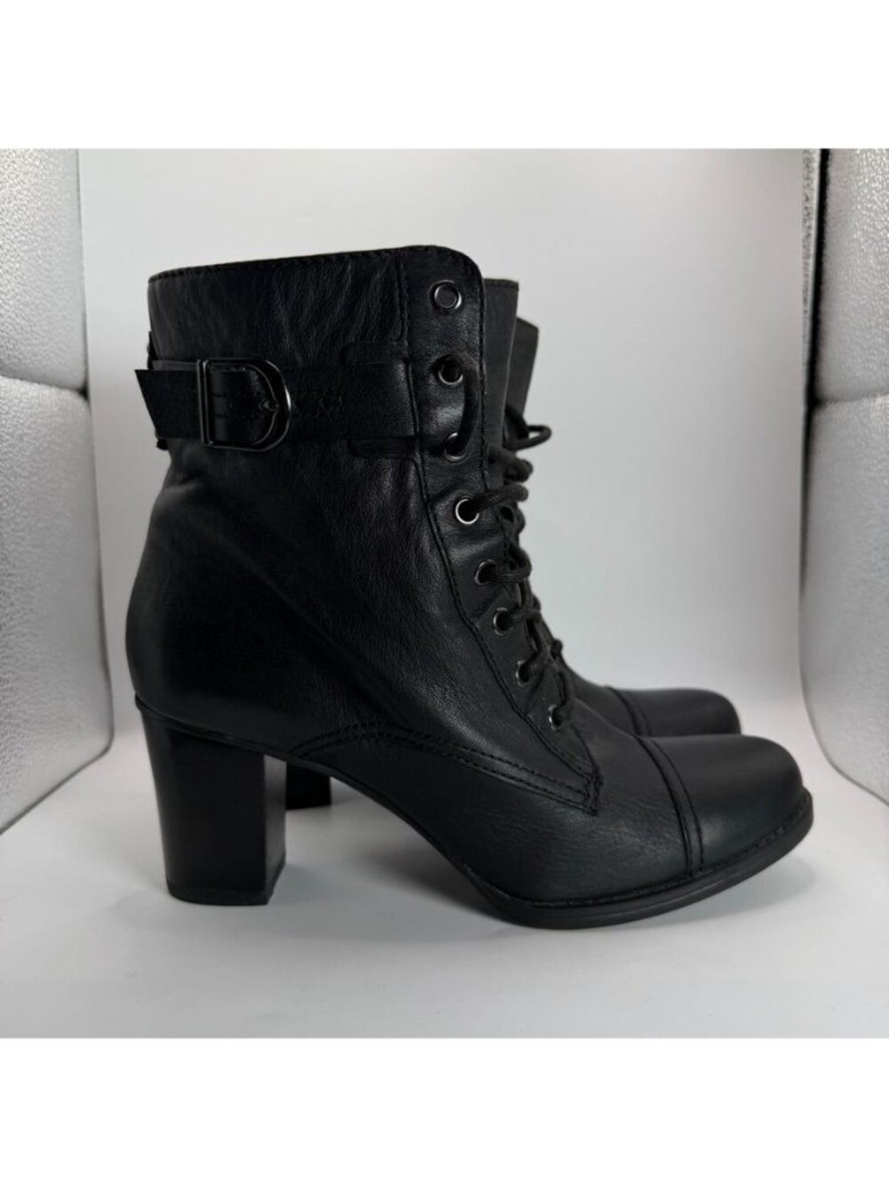 Clarks Black Leather Lace-Up Heeled Ankle Boots With Buckle Detail Womens Size 9